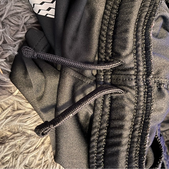 Under Armour Kids' Black Athletic Shorts - Picture 5 of 6